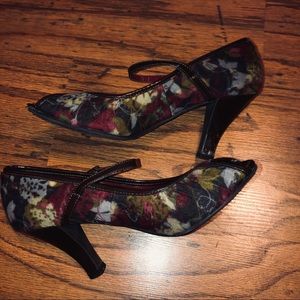 Multicolored high heels